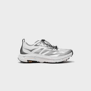 HOKA Mafate Speed 4 Lite white and black trail running shoe with nylon upper and Vibram outsole